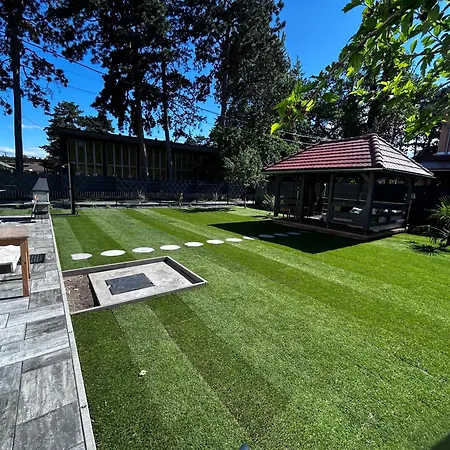 Дом отдыха Lakeside